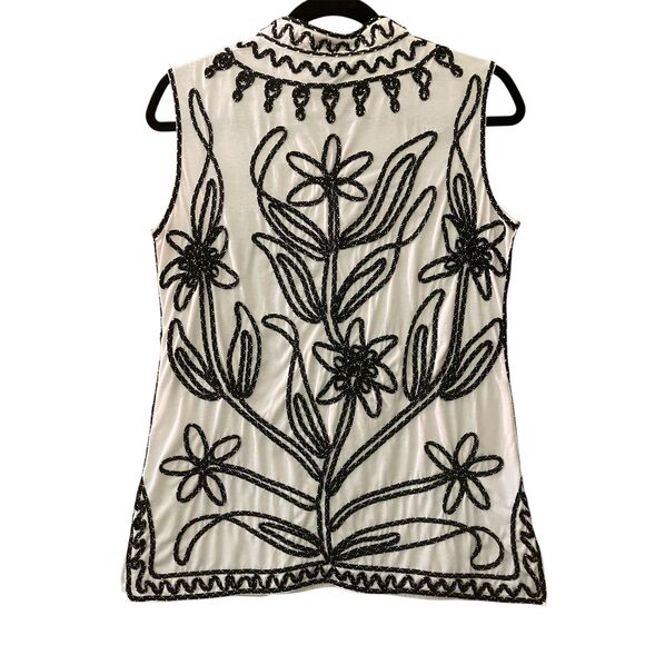 Objects D'art embellished artsy split neck sleeveless top - Picture 2 of 9